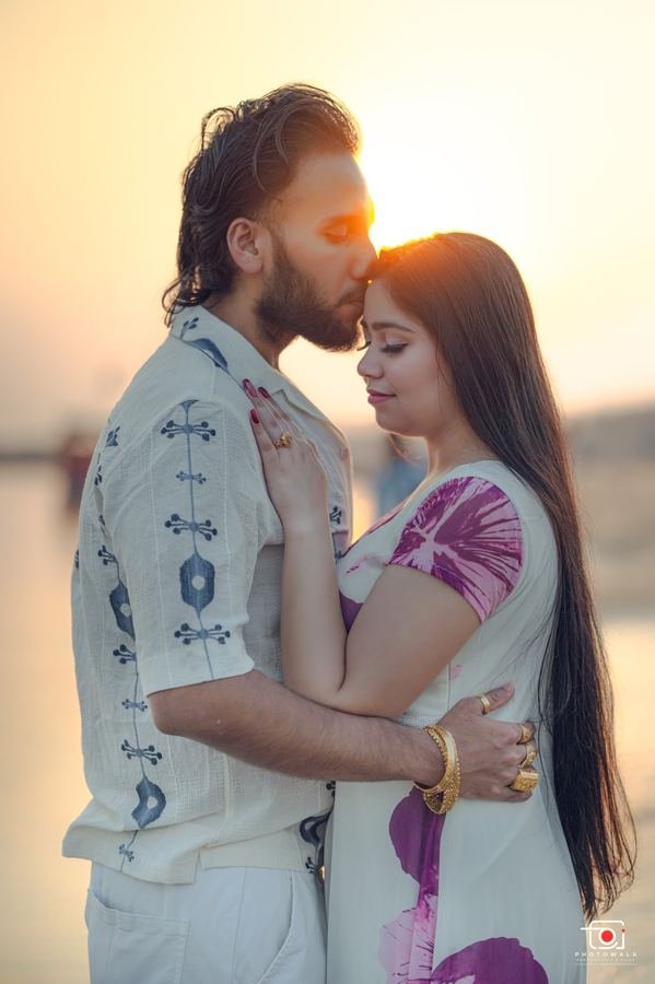 Pre-Wedding photography by Photowala