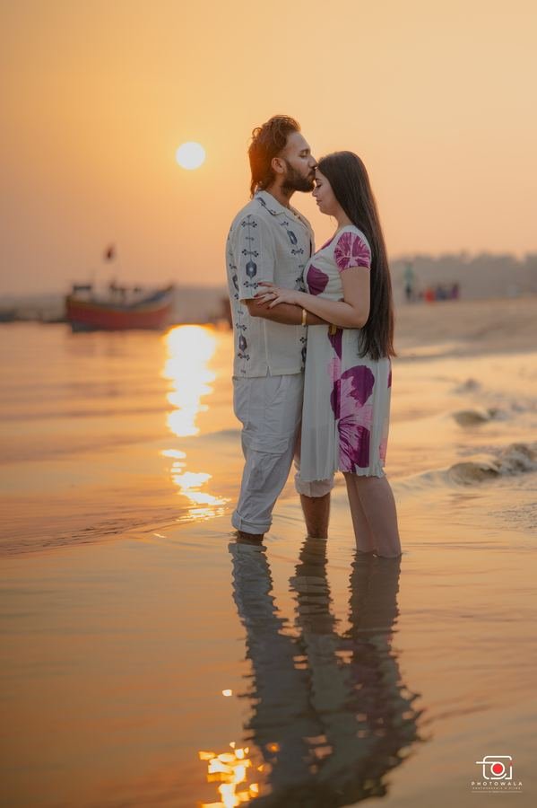 Pre-Wedding photography by Photowala