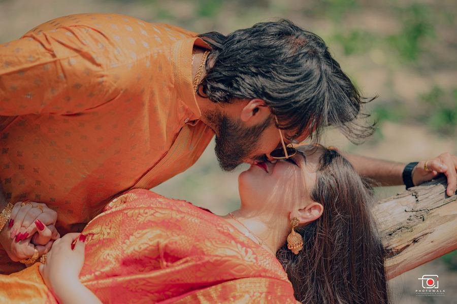 Pre-Wedding photography by Photowala